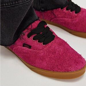 NEW Vans Lowpro Hairy Suede Cherry Pink Shoes W 8 M 6.5